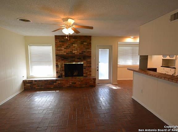 5th image of 147 Canyon Oaks Dr