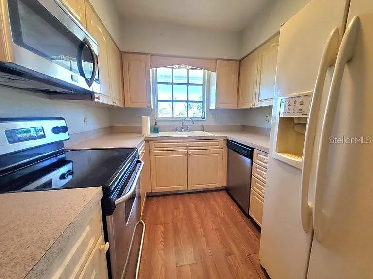 2451 Aquilos Ct — Photo 5