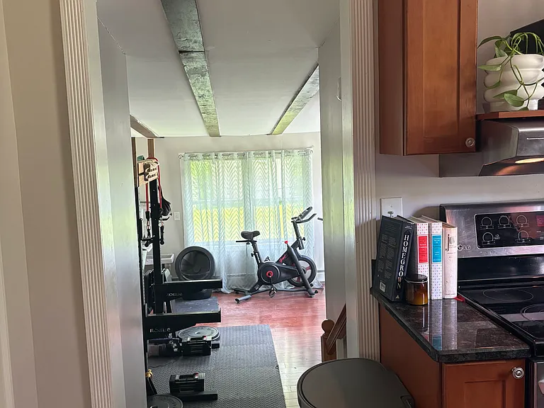 107 Killarney Dr — Photo 11