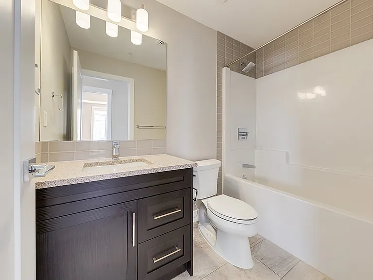 370 Quarry Way SE — Photo 6