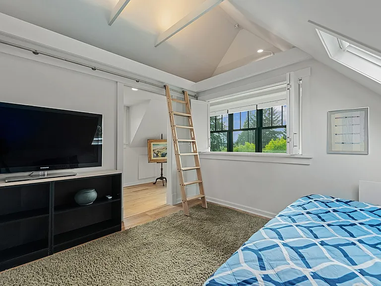 7541 Seward Park Ave S — Photo 13