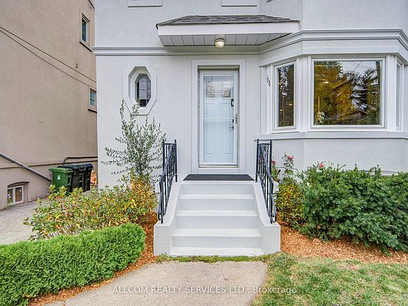2nd image of 164 Glenvale Blvd