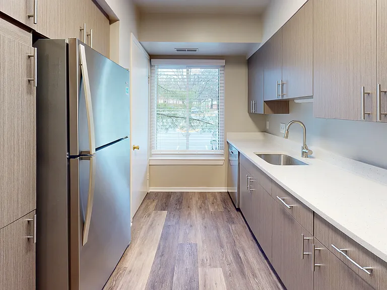 Seneca Place — Photo 77