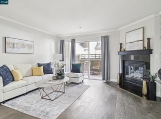 2550 Oak Rd APT 111, Walnut Creek, CA 94597