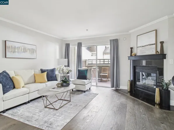 2550 Oak Rd APT 111, Walnut Creek, CA 94597