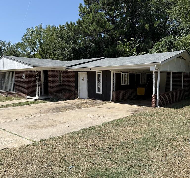 1st image of 2218 W 17th St