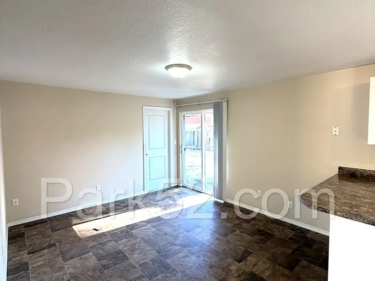 9108 Fawnlily Cir W — Photo 7