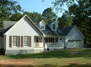 1638 Carriage Hills Dr, Griffin, GA