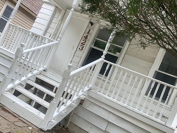 2nd image of 1423 Roosevelt Ave