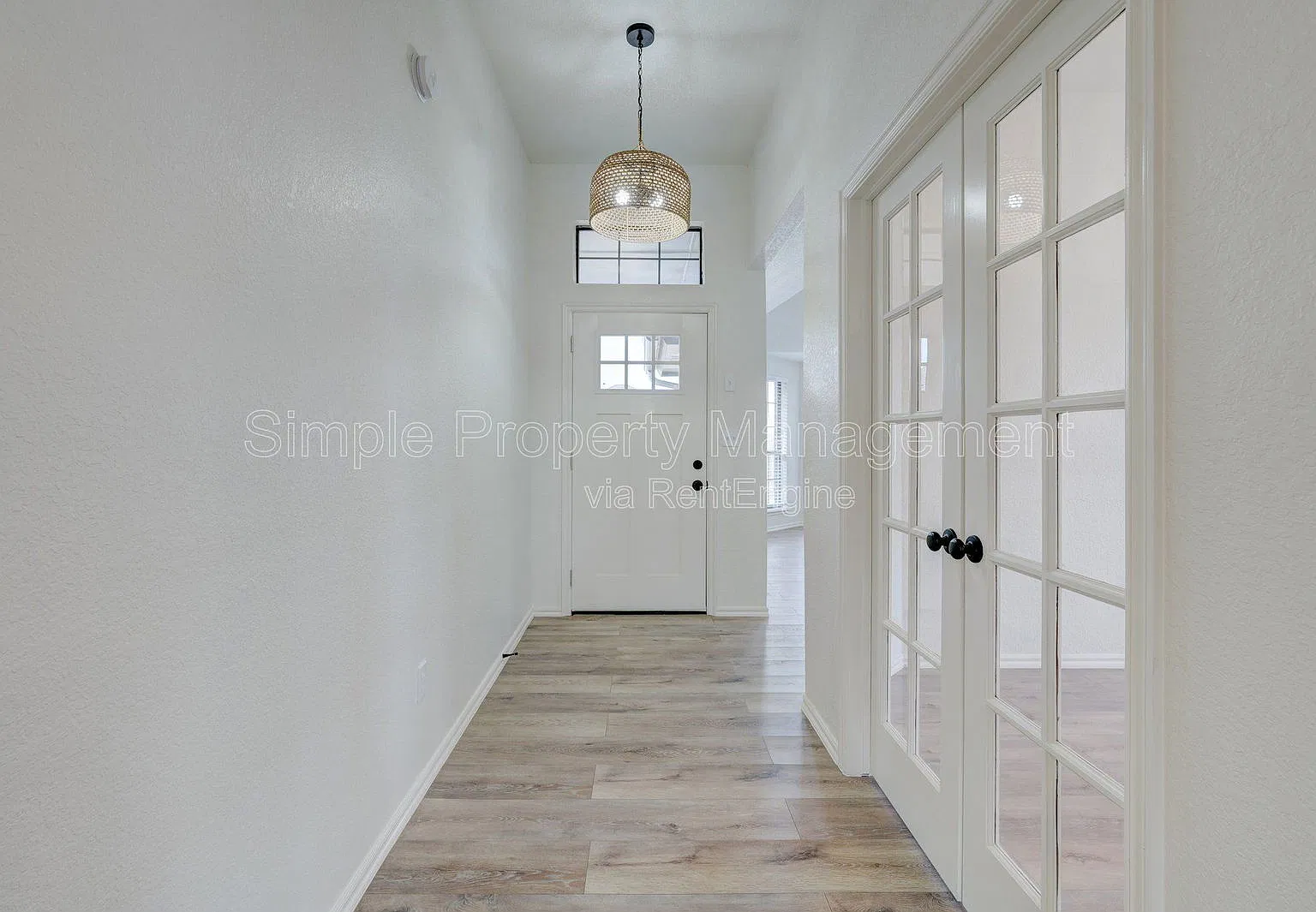 3 bed, 2.0 bath, 2082 sqft, $1,950 — Photo 3