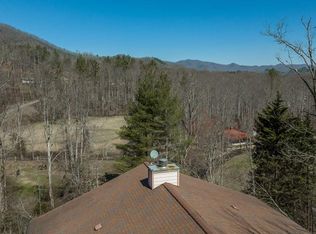 691 Poplar Cove Rd, Franklin, NC 28734