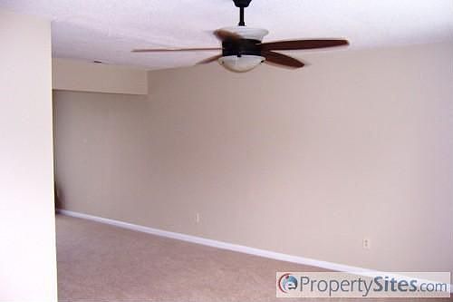 3rd image of 1109 Woodenshoe Ct