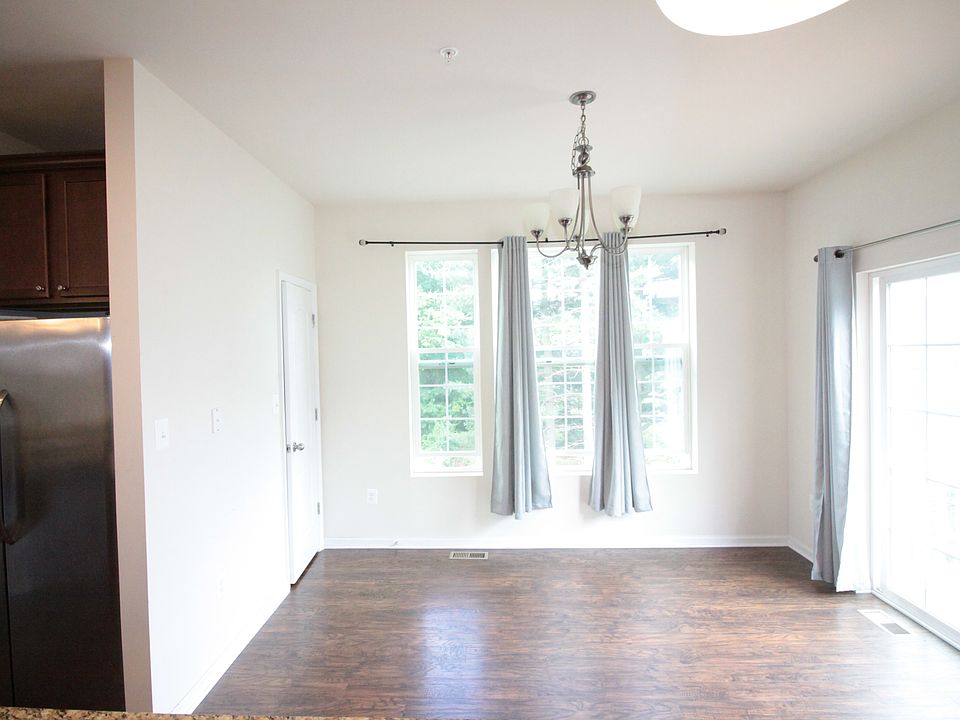 1st image of 7478 Tanyard Knoll Ln