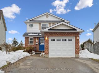 425 Misty Cres, Kitchener, ON N2B 3V7