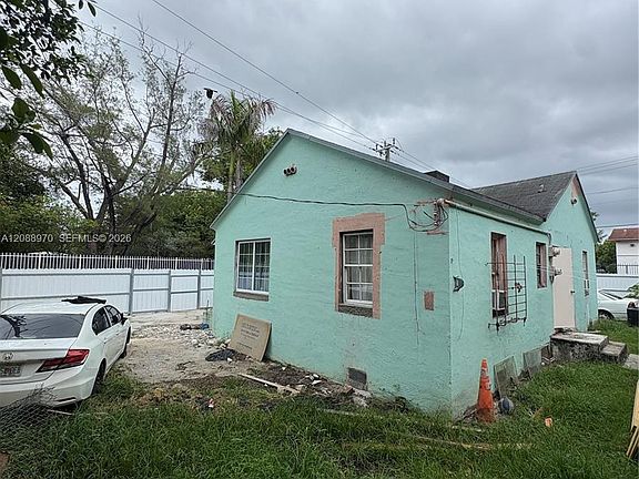 2nd image of 7812 NE Miami Ct