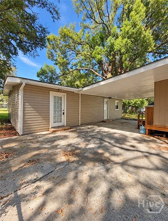 3 bed, 1.0 bath, 800 sqft, $1,500 — Photo 2