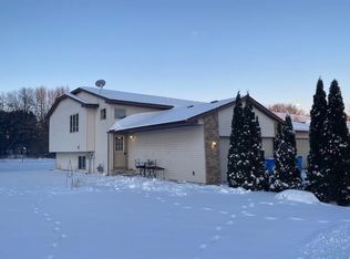 310 21st Ave SW, Cambridge, MN 55008