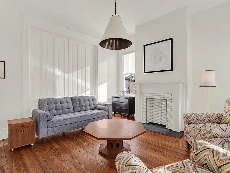 408 W 41st St #B — Photo 22