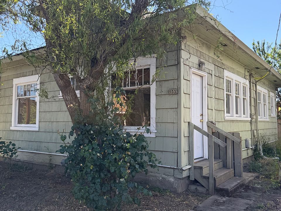 1st image of 933 SE 45th Ave