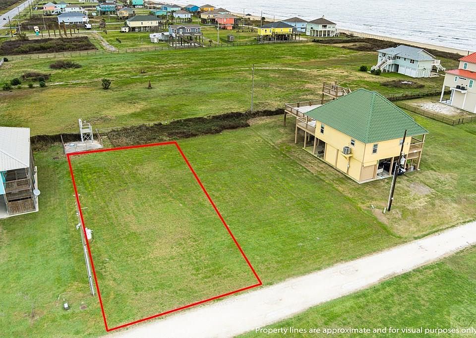 1st image of 986 Bolivar Dunes Blvd