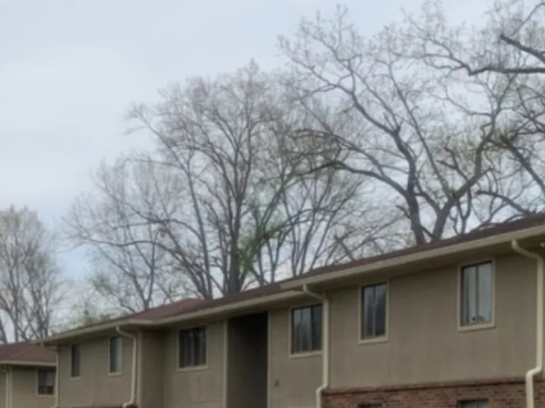 Pecan Manor Apartments — Photo 27