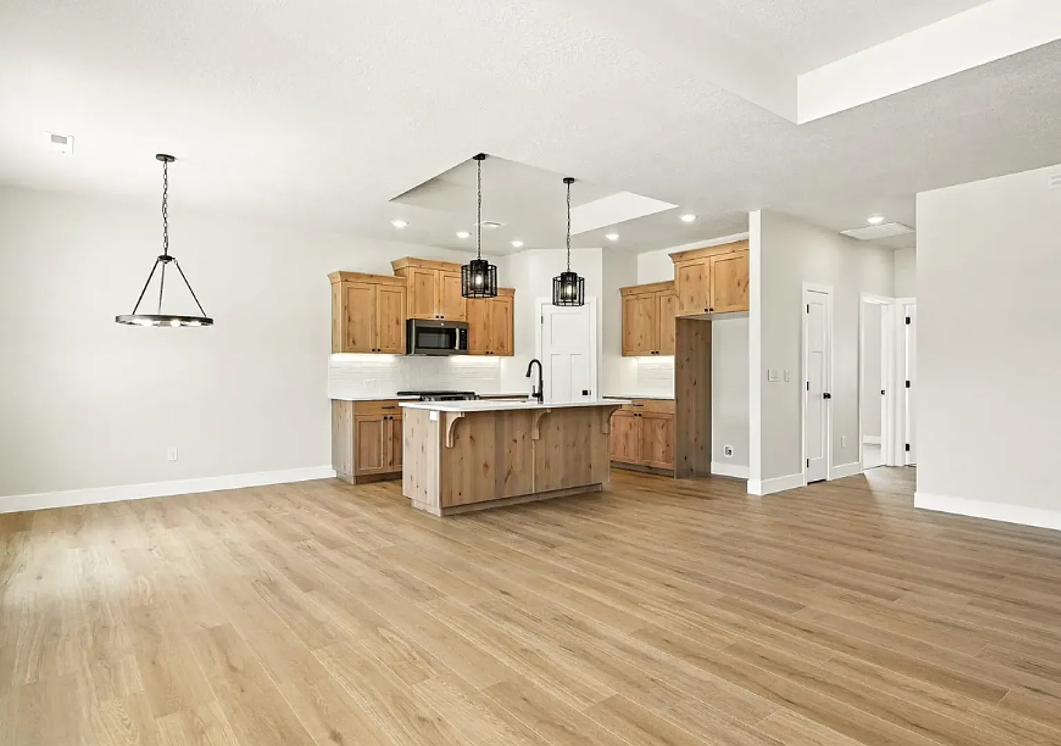 Modern Living with Extra Space in Enoch — Photo 3