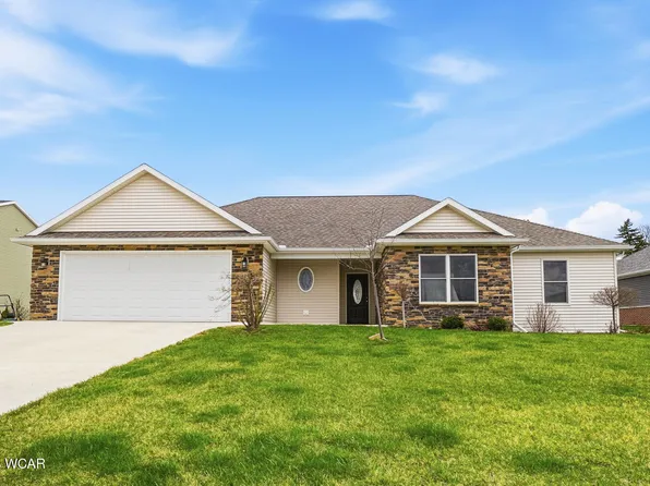 109 Bluegrass Rd, Wapakoneta, OH 45895