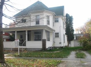 613 N Madison St, Clinton, IL 61727