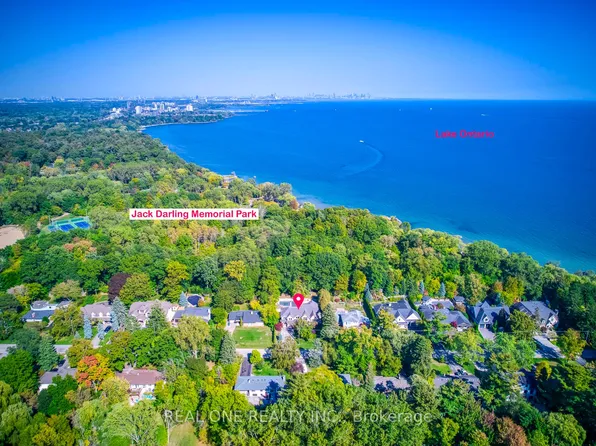 767 Parkland Ave, Mississauga, ON L5H 3G6
