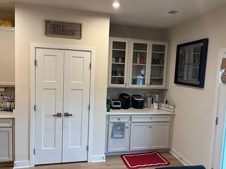 302 Fost Blvd — Photo 5