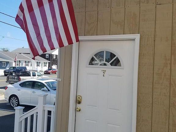 2nd image of 217 Hiering Ave #A7