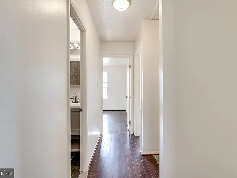 1015 Copperfield Ct — Photo 25