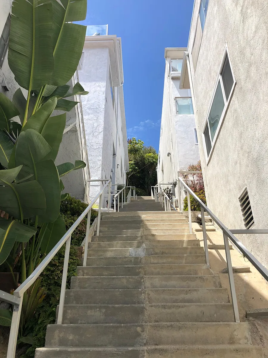 Building Photo - 18203 Coastline Dr #1