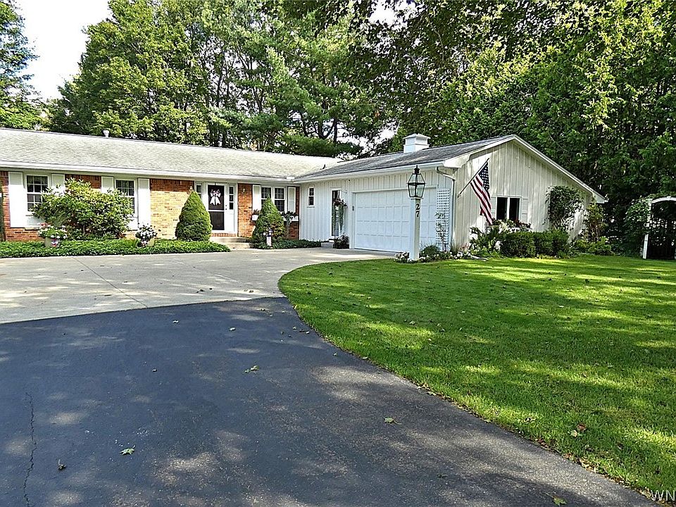 1st image of 27 Ellis Ave