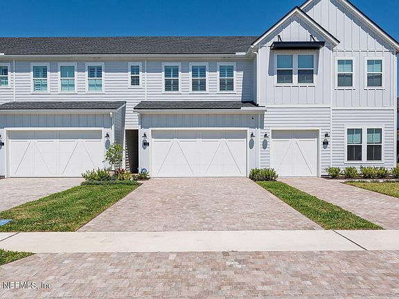4th image of 71 DELWOOD Way