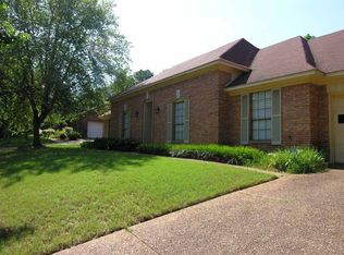 8255 Walnut Grove Rd, Cordova, TN 38018