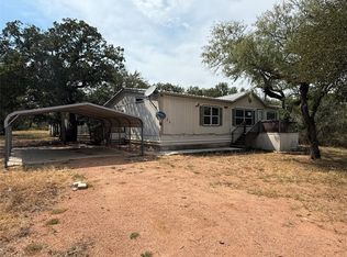 435 Horseshoe Dr, Kingsland, TX 78639