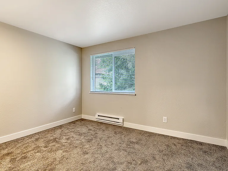 Westvue Apartments — Photo 43