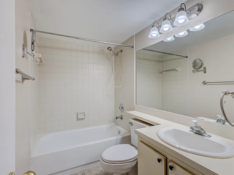 601 Sabal Ridge Cir #A — Photo 43