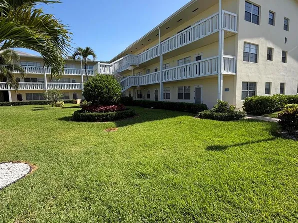 166 Dorset Dr #D, Boca Raton, FL 33434