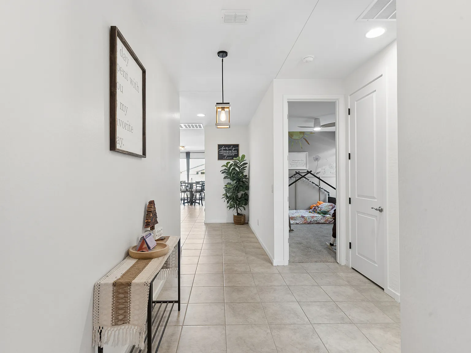 3 bed, 1567 sqft, $2,600 — Photo 4