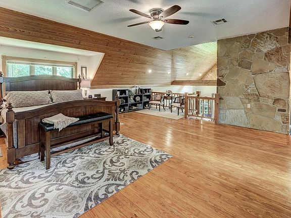 Master Bedroom / Loft