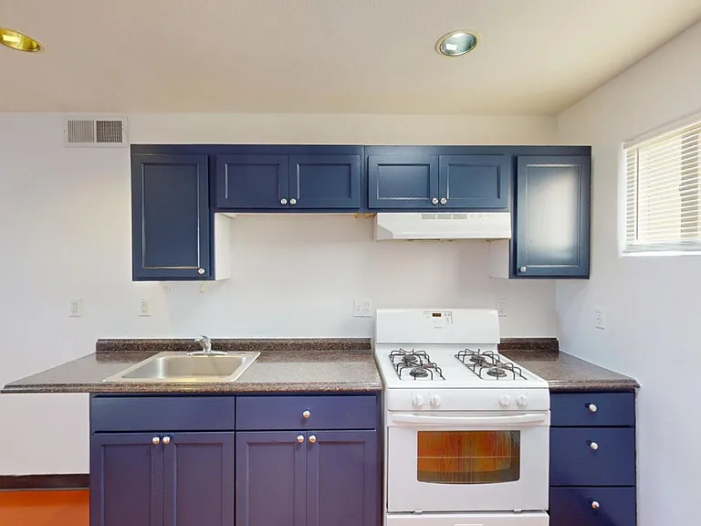 Renovated & Loaded 2 Bed Apts in Ridgecrest- Best Nat. Light in ABQ — Photo 25