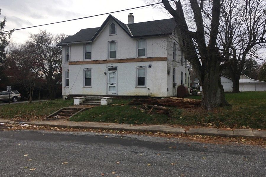 2nd image of 400 Chatham St