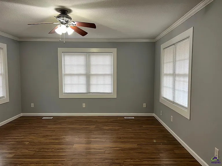 1506 Main St — Photo 17