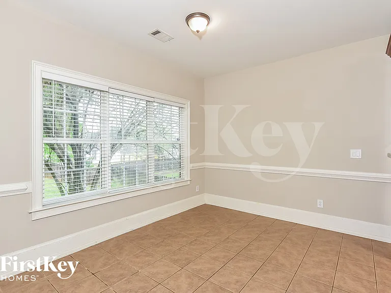 164 Grandiflora Dr — Photo 11