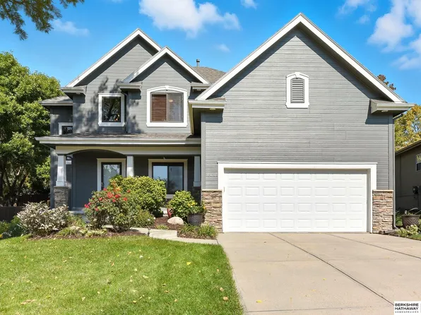 18424 Howard St, Elkhorn, NE 68022