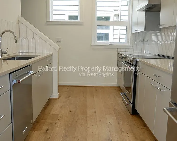 5808 17th Ave NW #B — Photo 8