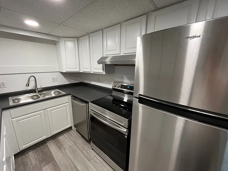 706 Matlack Ave #301 — Photo 6