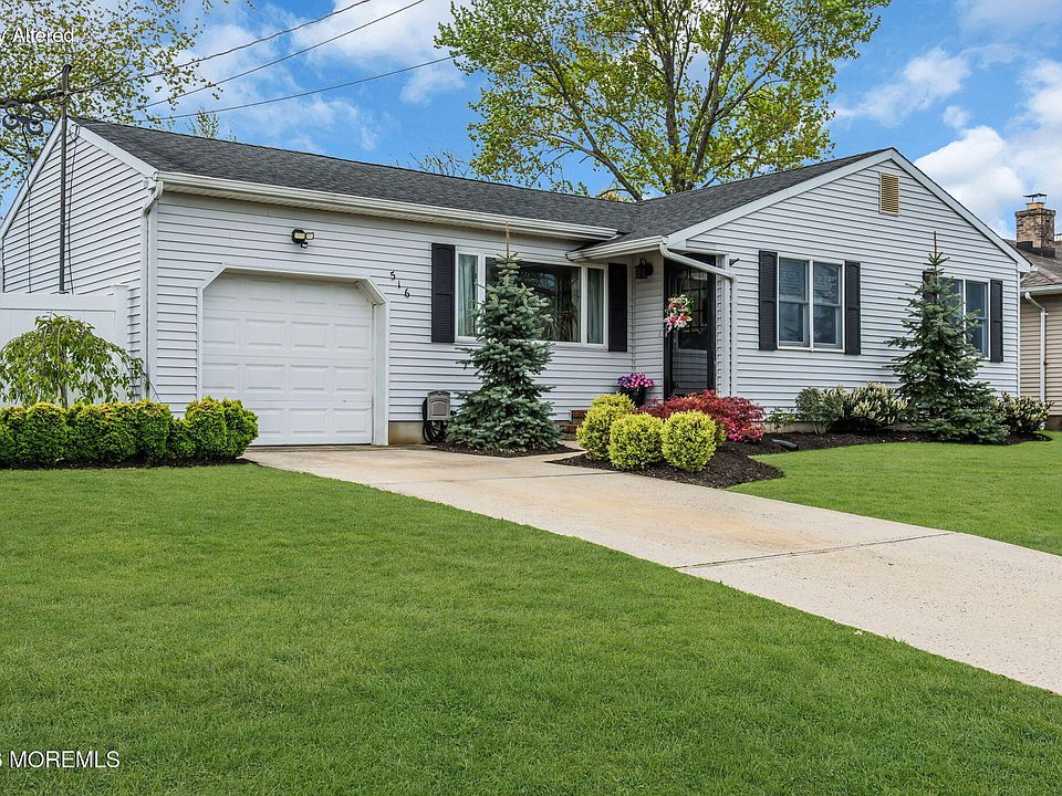 1st image of 516 Barclay Drive